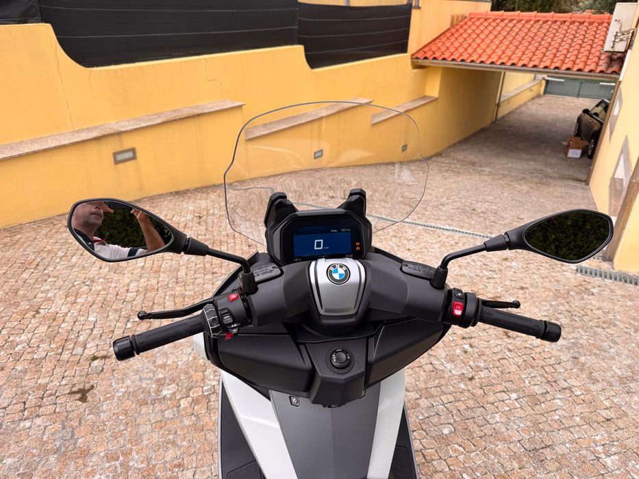 BMW C 400 GT 2022 – Branco – 5 927 km – Top Case SHAD SH58X