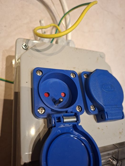 Quadro Elétrico de Obra Portátil (Pimenteiro) - 2 Tomadas CEE