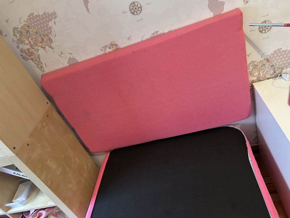 Vendo cama de solteiro com cabeceira forrada e saia para o somier