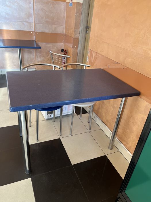 Продається стіл для кухні.