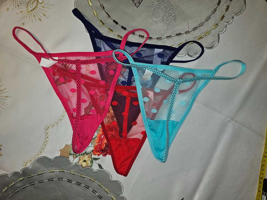 Majtki damskie stringi koronkowe S