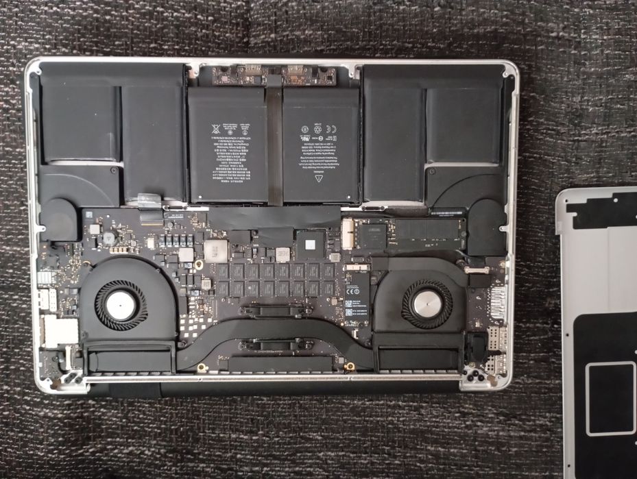 MacBook pro A1398 ano2015 peças