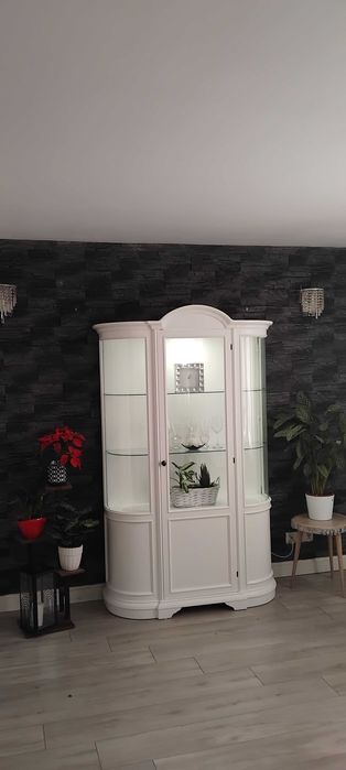 Witryna kredens drewniany stan perfekcyjny