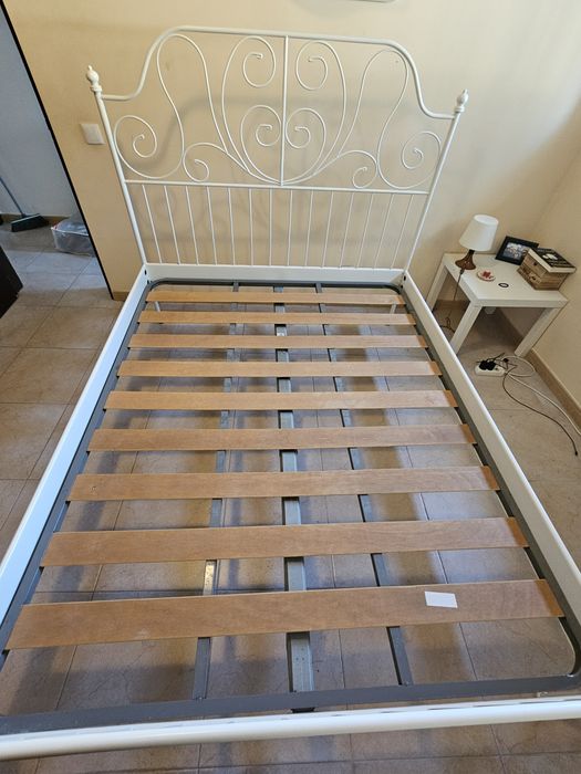 Cama da de casal IKEA com estrado