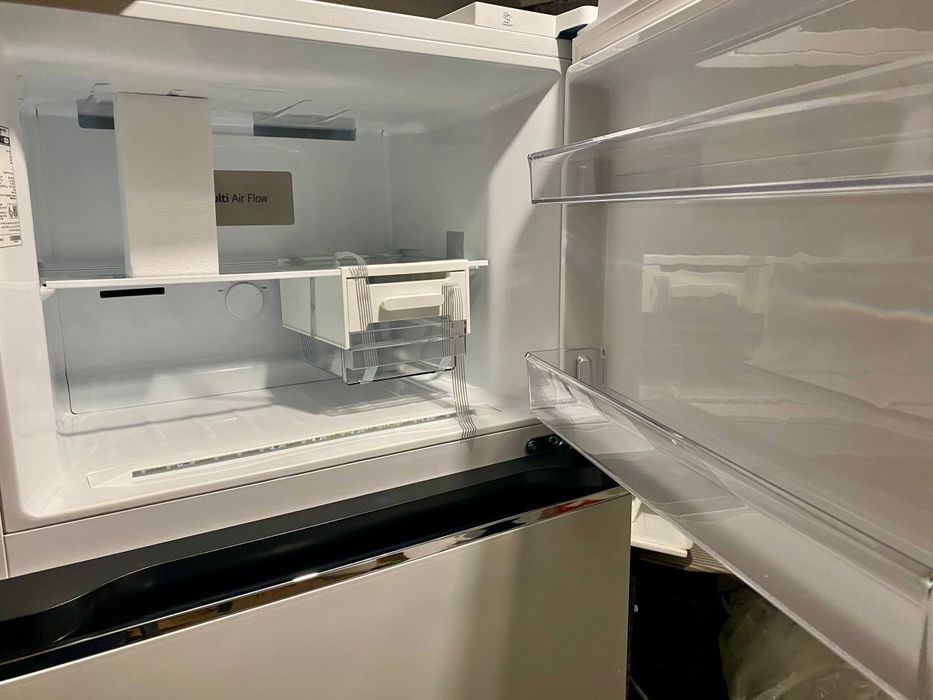 інверторний холодильник LG