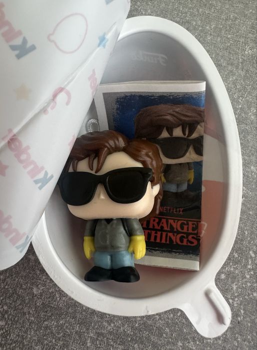 Фигурка из kindera, Стив