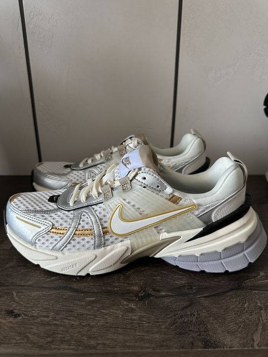 Nike v2k run 37.5 38.5