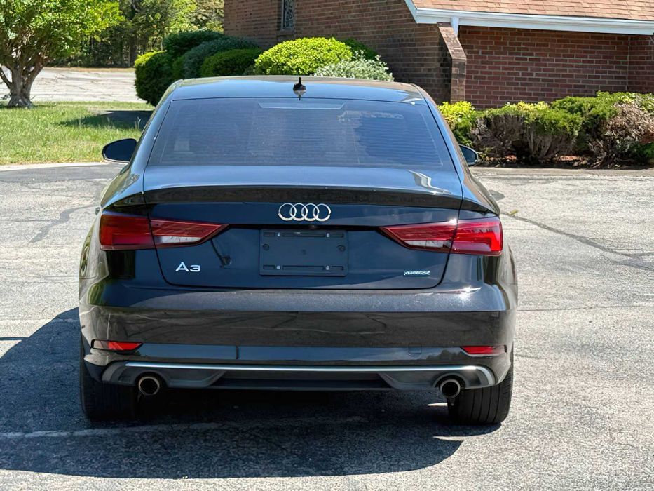 Audi A3 quattro Premium 45 TFSI      2019