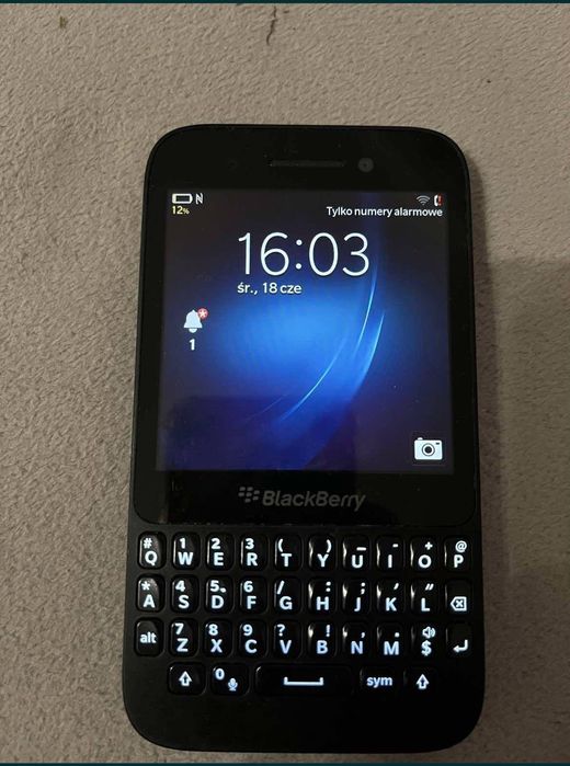 Telefon Black Berry.