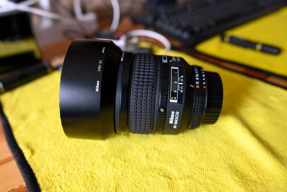 Nikon AF Nikkor 85mm f/1.4D