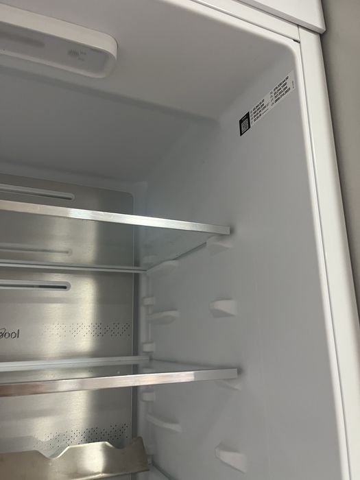 Frigorífico Combinado Encastrável Whirlpool WHC20 T352 No Frost