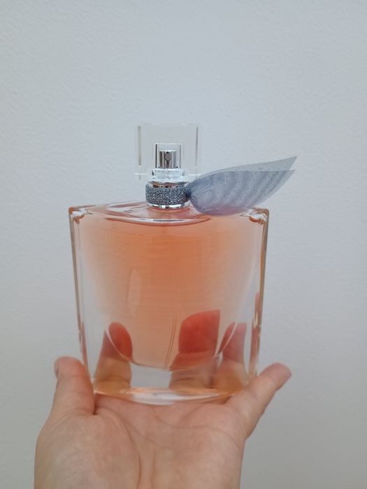 Sprzedam  orginalne perfumy
