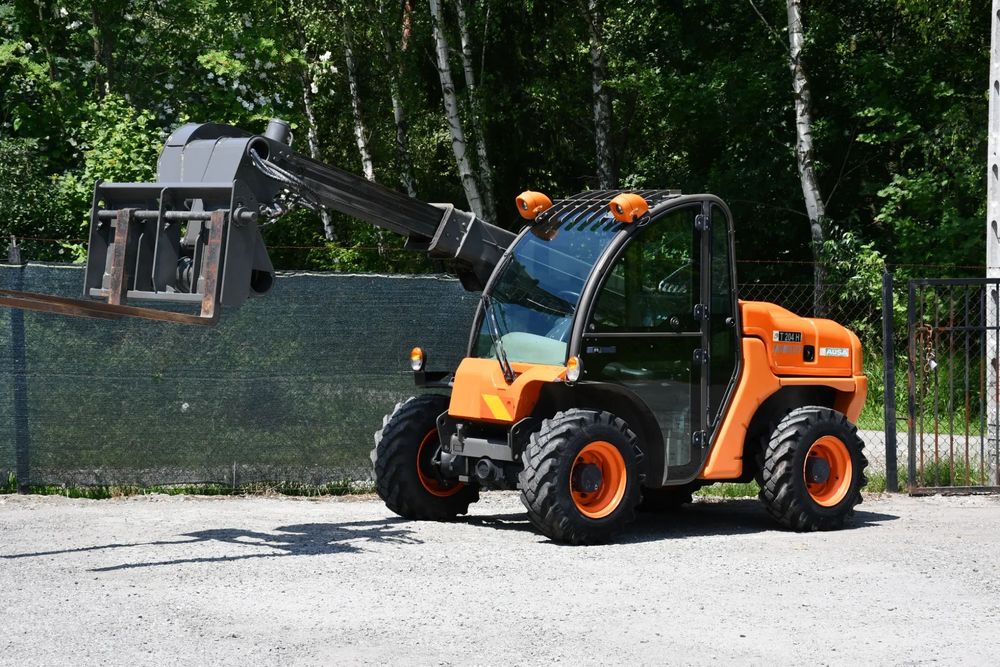 Ausa T 240H  Ładowarka teleskopowa T 204 H
