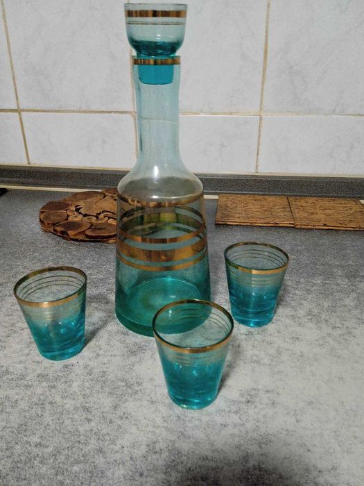 Графин голубовато-зеленый и 3 рюмки –набор времен СССР