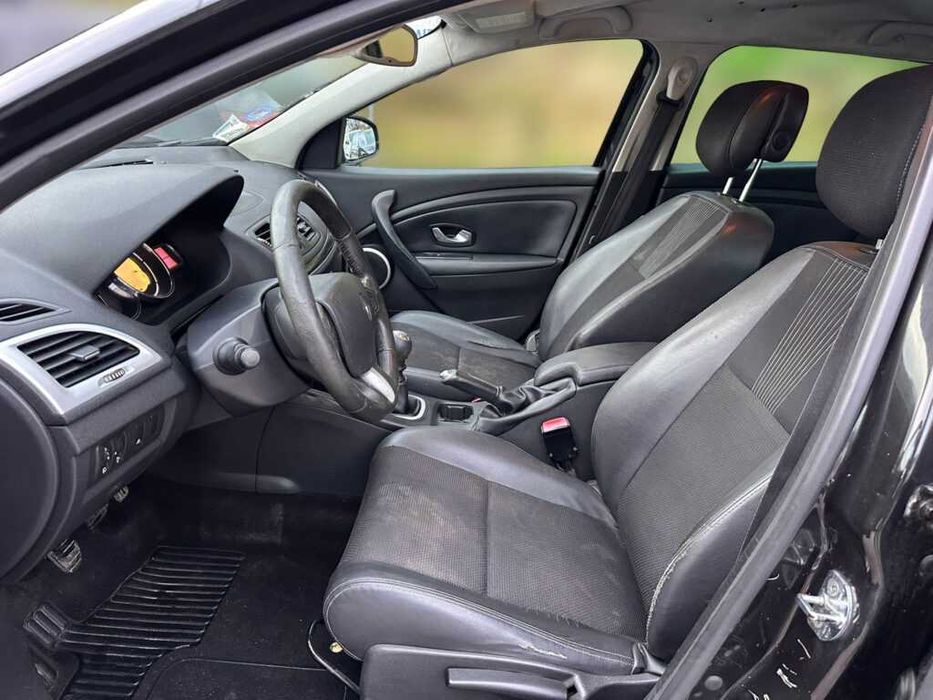 Renault Megane III Grandtour 1.5 dCi 110cv de 2009 Salvado