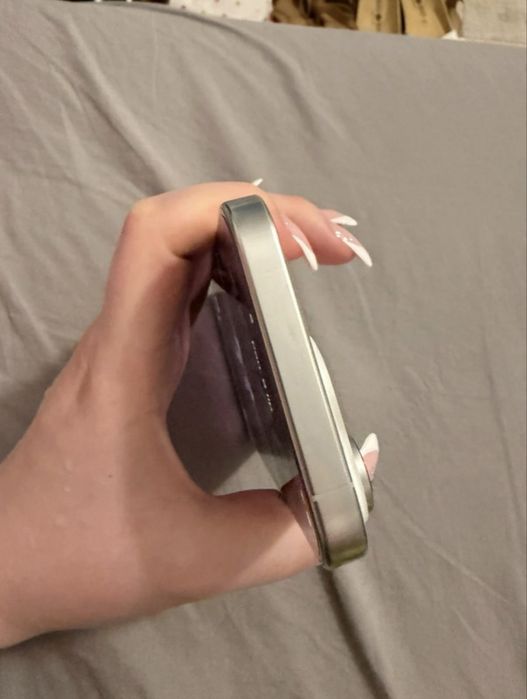 Apple iPhone 16 PRO 128 GB eSim stan bardzo dobry