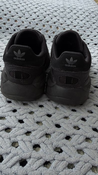 Дитячі кросівки adidas