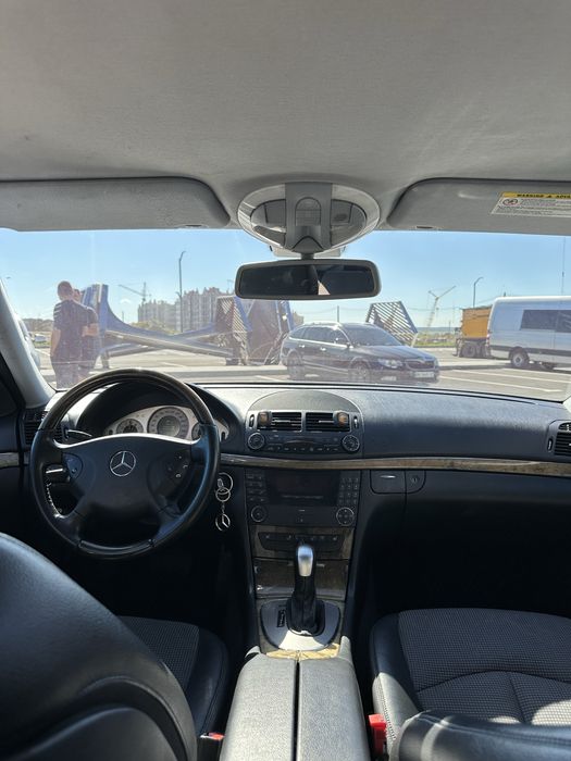 Продам авто Mercedes Benz W211