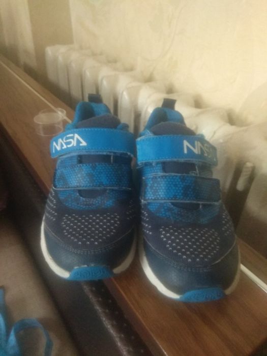 кросівки  дитячі