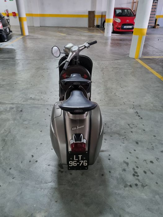 Alugo Vespa 150 de 1967 para publicidade