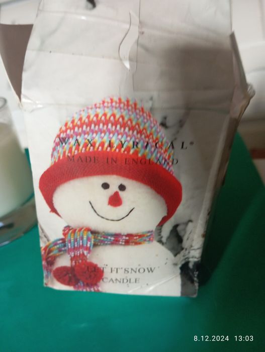 Choinki świąteczne(2szt.)zielona i wrzosowa+świeca+5 kart świątecznych