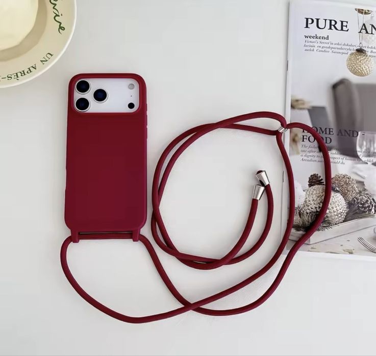 Чохол з шнурочком через плече на IPhone 17 Pro