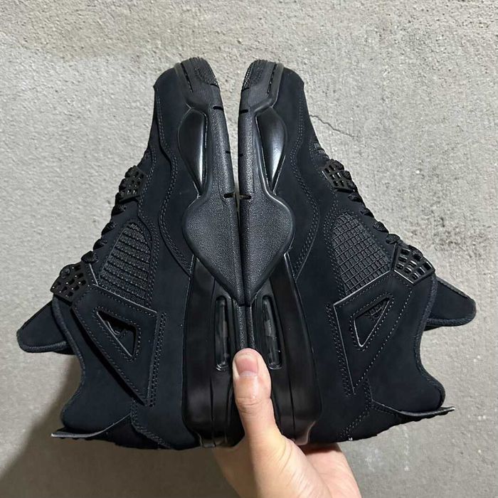 Air Jordan 4 Retro Black Cat r.38
