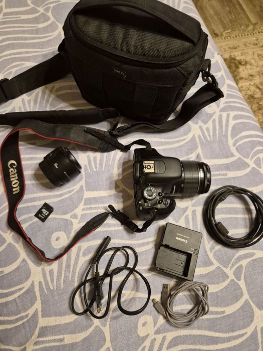 Фотоапарат Canon EOS600D