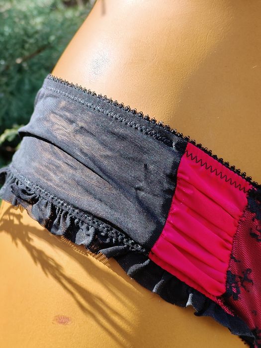 Stringi damskie rozmiar S/M