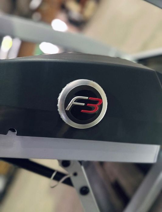 Бігова доріжка Life Fitness F3 / Track Connect