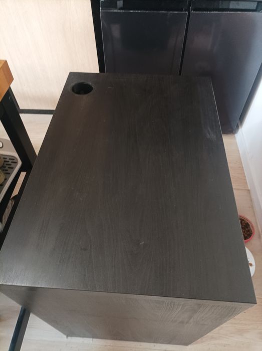 Małe biurko IKEA