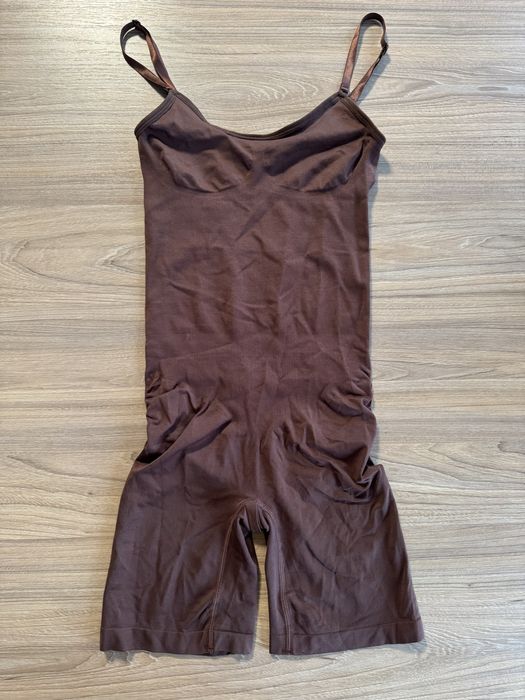 Brązowa modelująca bielizna M body kombinezon