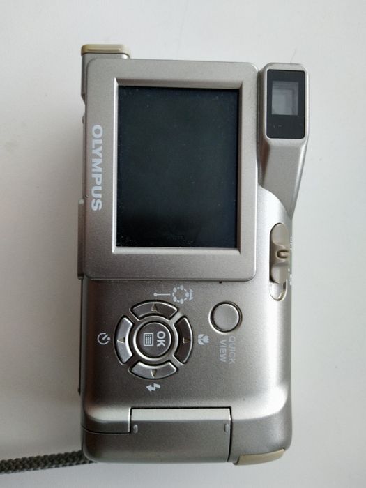 Цифровой фотоаппарат Olympus C-310 Zoom с нерабочим дисплеем