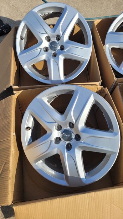 Audi 18” oryginalne super stan.