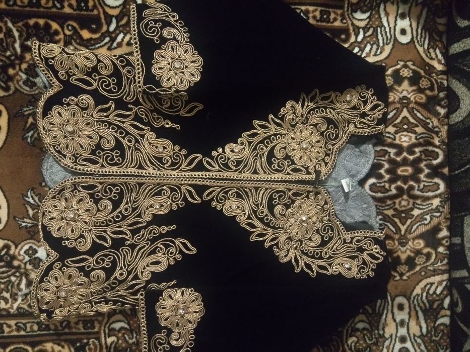 Національний дитячий східний о кафтан на дівчинку (ручна робота)