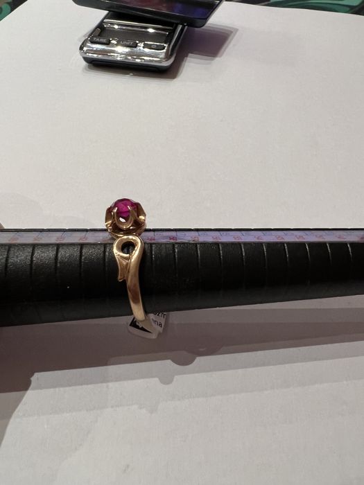 Złoty pierścionek próba 585