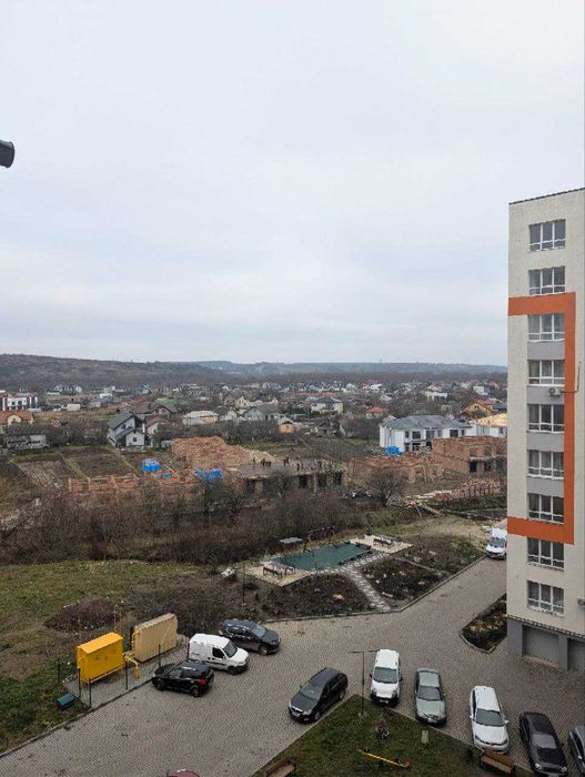 Продаж 2к квартири з ремонтом з видом на Вовчинецькі гори(вул.Потічна)