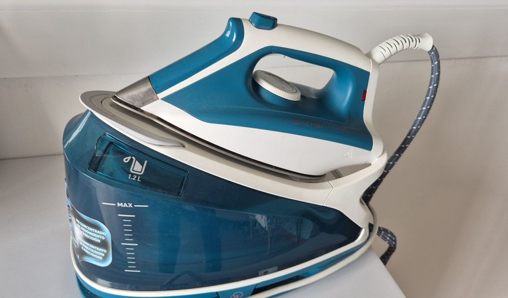 Ferro engomar com caldeira Rowenta