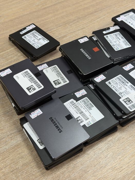 Ssd  Samsung 500gb 2.5 sata для ноутубка або пк