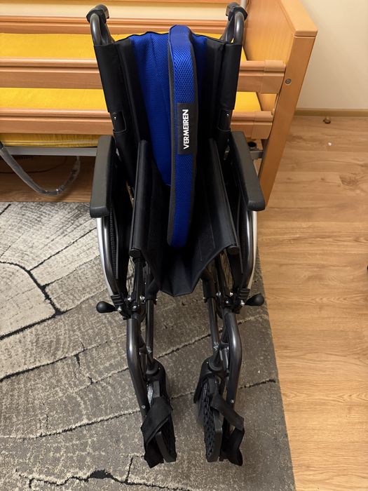 Wozek inwalidzki  lekki 2 lata gwarancji