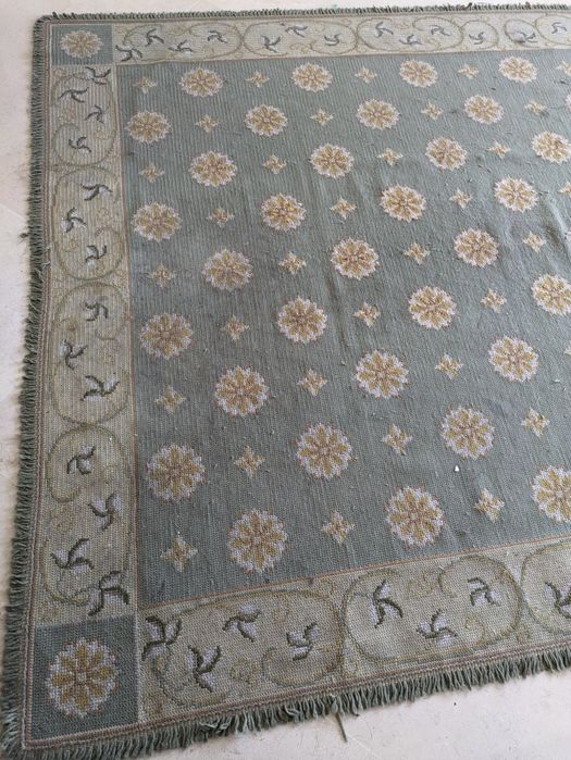 Tapete de Arraiolos 3m X 2m em bom estado