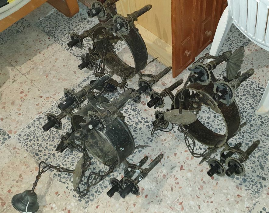 Candeeiros de teto em bronze