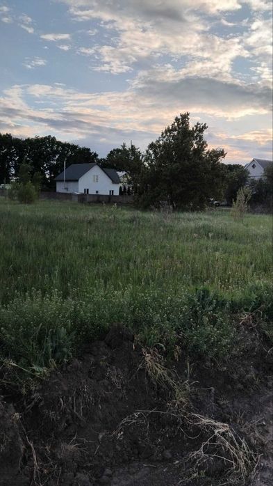 Продаж земельної ділянки в с. Слобода по вулиці Лісовій