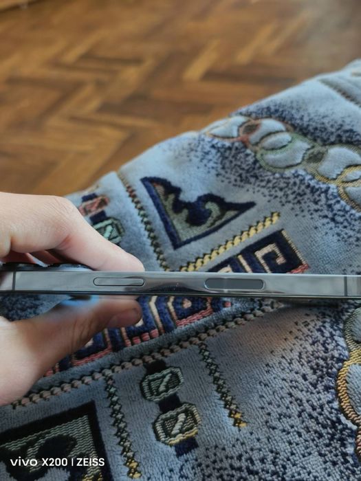 iPhone 13 Pro голобий