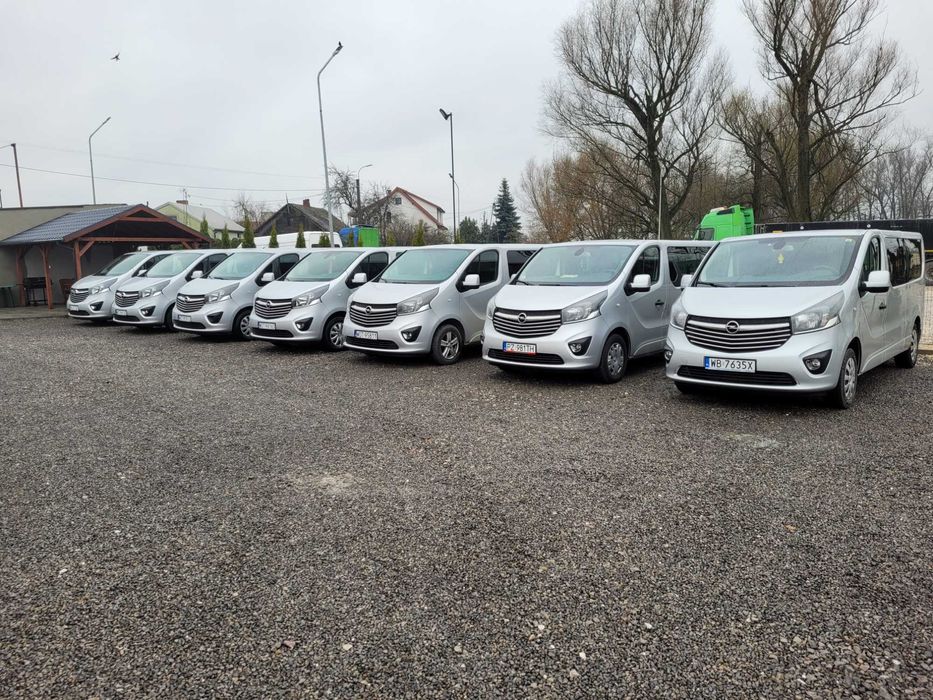 Wypożyczalnia busów 9-osobowych