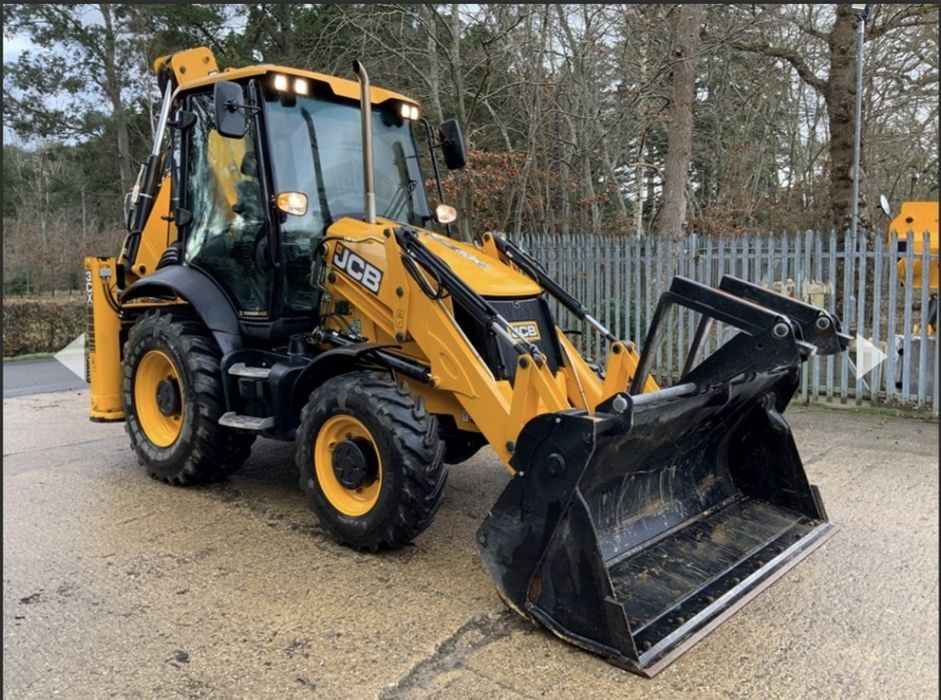 Послуги екскаватора JCB3