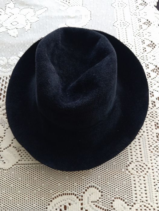 Kapelusz materiał czarny
