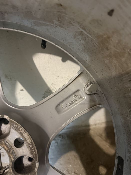 Диски Mercedes-Benz Оригінал R19 255/40 R19 Зима Winter Yokohama ‼️ ‼️