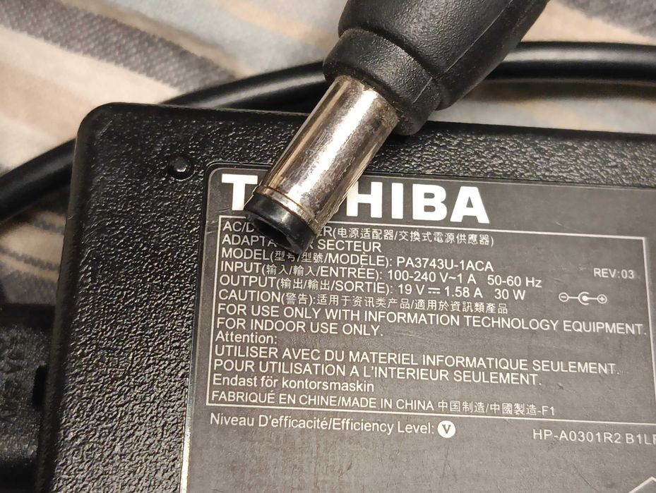 Блок живлення зарядне до ноутбука Toshiba 19V 1.58A (5.5×2.5mm)