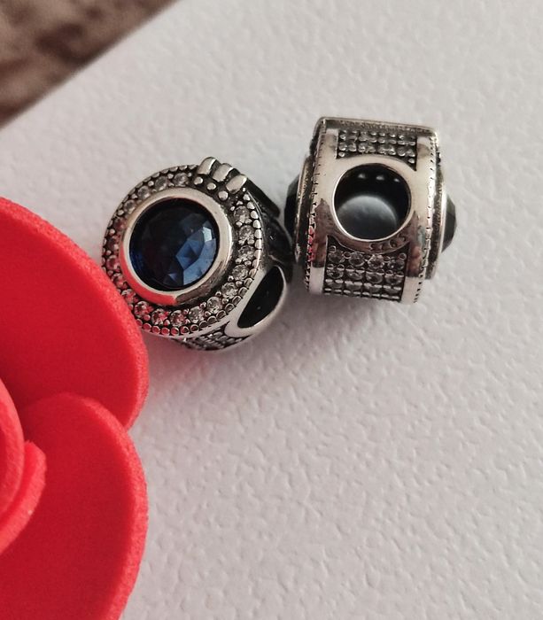 Zestaw dwa charm'sy S925